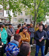 Встреча руководителя УК «АТСЖ» Андрея Павловича Логинова с жителями дома №4 по ул. 2-Электронная.