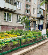 Месячник по благоустройству субботник на придомовой территории пр-кт Строителей 78
